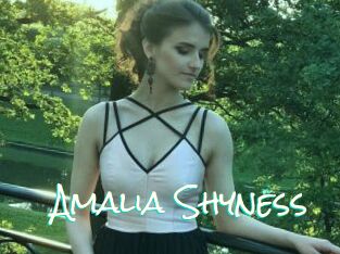 Amalia_Shyness