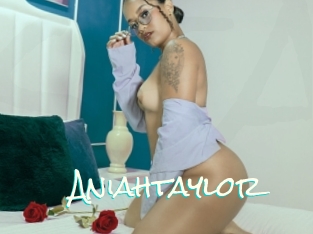 Aniahtaylor