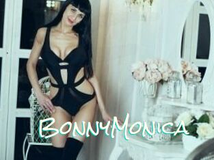 Bonny_Monica