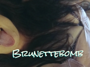 Brunettebomb