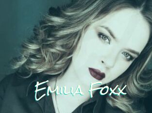 Emilia_Foxx