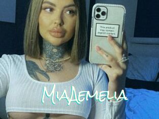 MiaAemelia