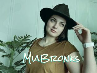 MiaBronks