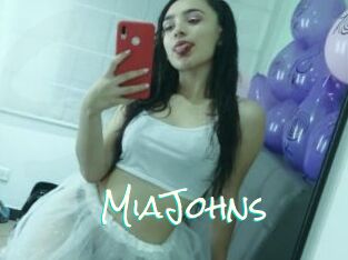 MiaJohns