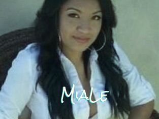 Mia_Le
