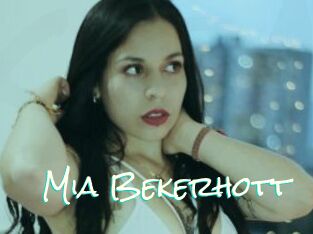 Mia_Bekerhott