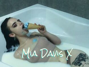 Mia_Davis_X