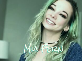 Mia_Fern