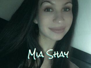 Mia_Shay