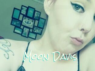 Moon_Davis