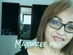 Maturee_hot