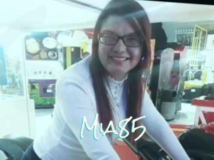 Mia85