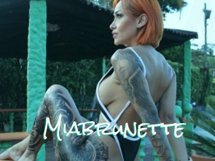 Miabrunette