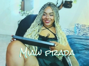 Miaw_prada
