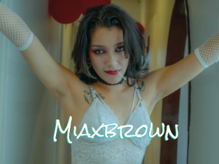 Miaxbrown