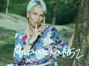 Milfymommy52