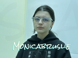 Monicabruslie