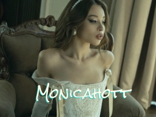 Monicahott