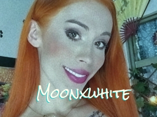 Moonxwhite