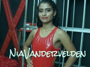 NiaVandervelden