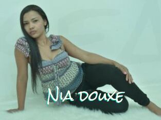 Nia_douxe