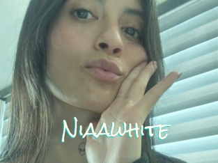 Niaawhite