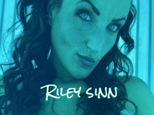 Riley_sinn