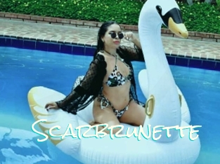 Scarbrunette